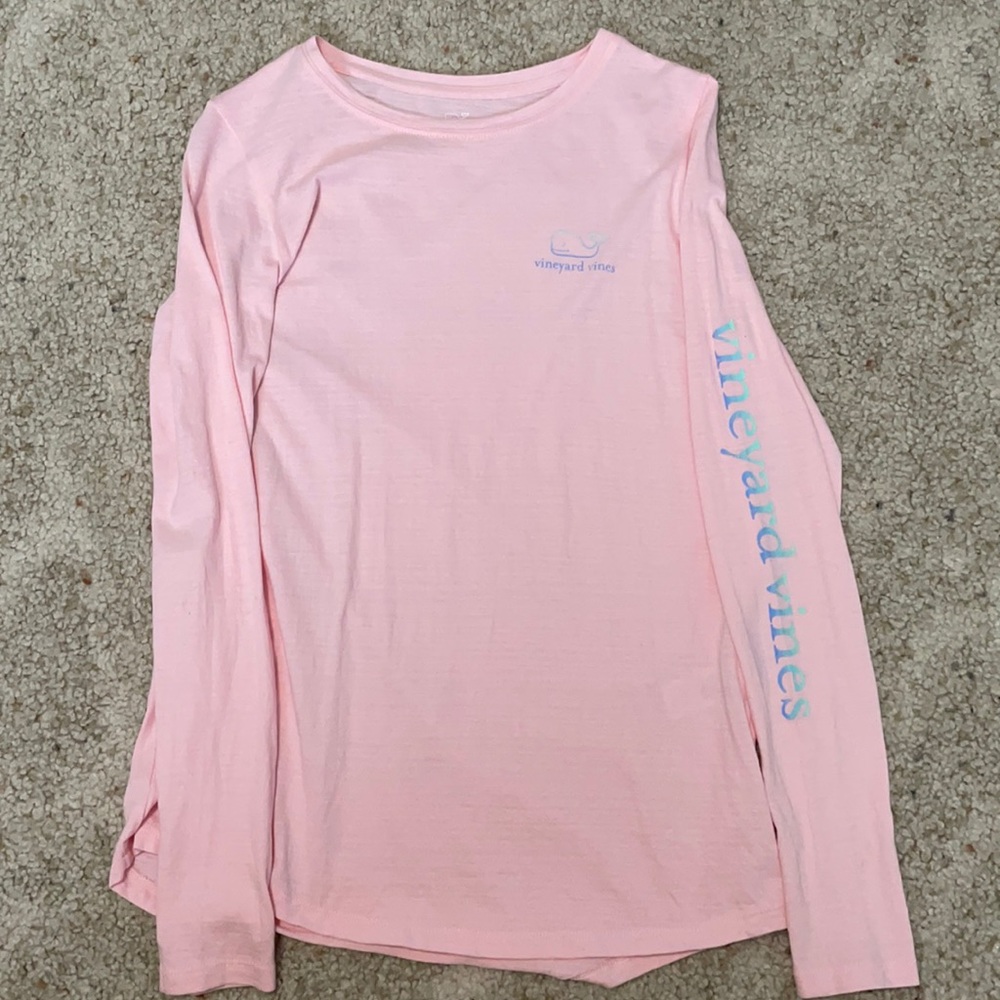 A Vineyard vines long sleeve